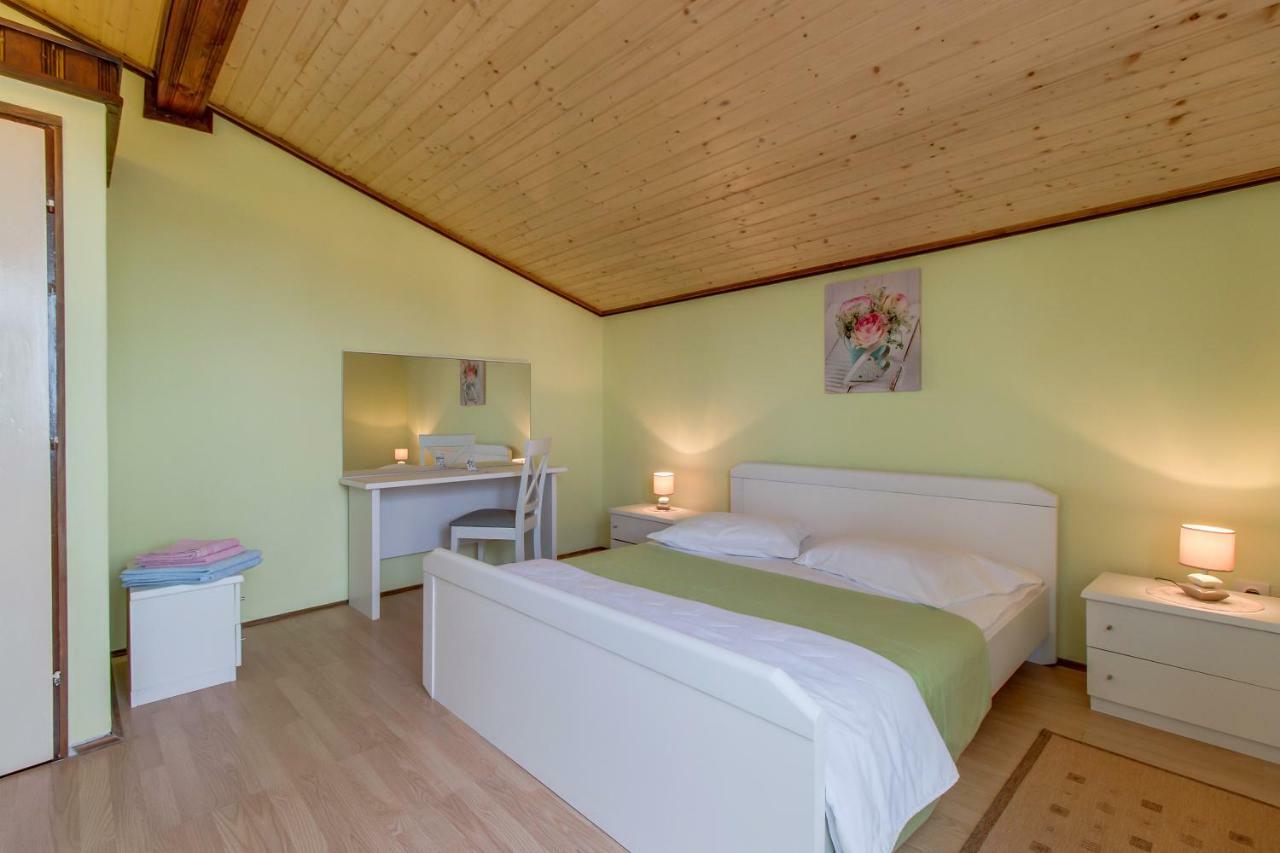 Apartment Malvina Mali Lošinj Εξωτερικό φωτογραφία
