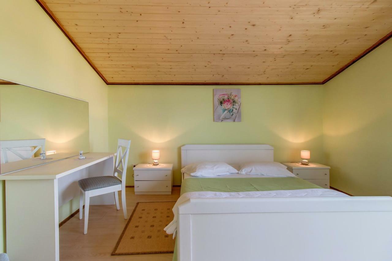 Apartment Malvina Mali Lošinj Εξωτερικό φωτογραφία